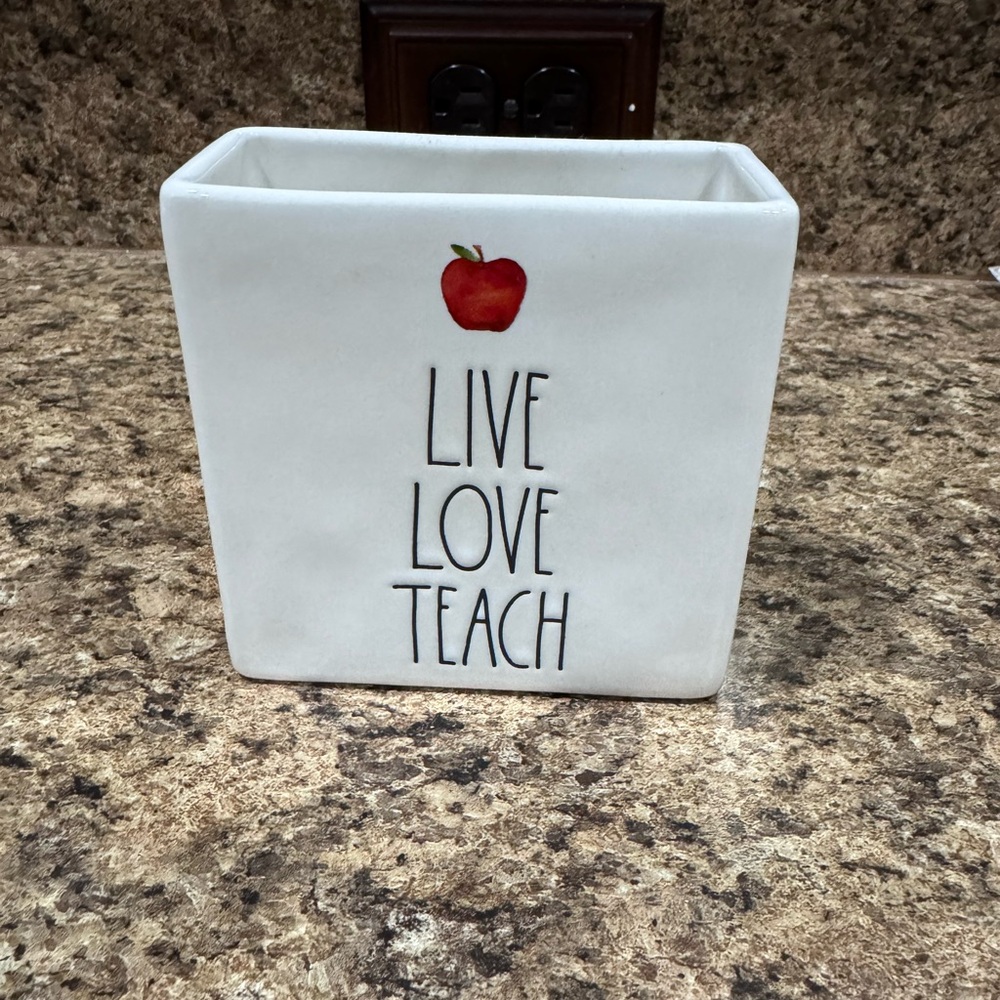 Brand new Teacher pencil/pen holder